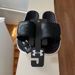 Brand new”Under Armour”(UA W Ignite Pro 8 SL)women slippers.Size-9,color-black🖤